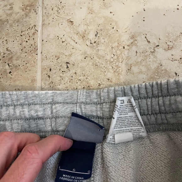 Nike grey sweat shorts size large - Picture 2 of 4